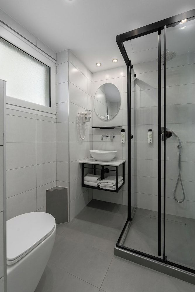 Piraeus City Hotel Economy Double Room 3