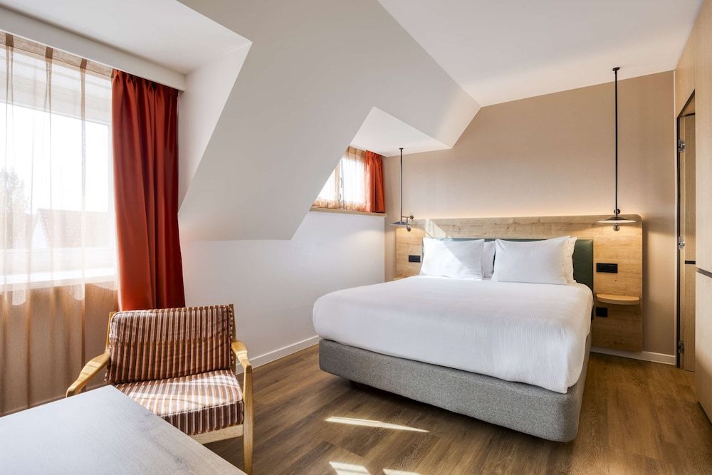Hilton Garden Inn Brussels City Centre King Deluxe Room