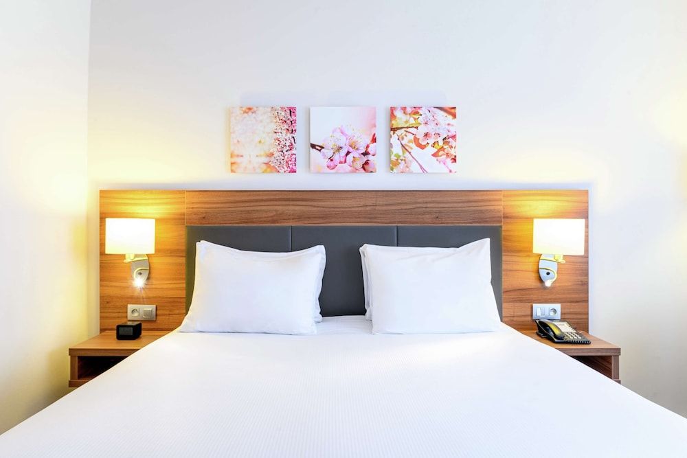 undefined Hilton Garden Inn Brussels City Centre 4