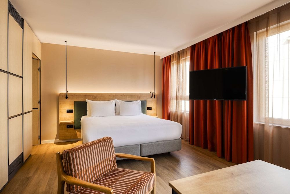 undefined Hilton Garden Inn Brussels City Centre 3