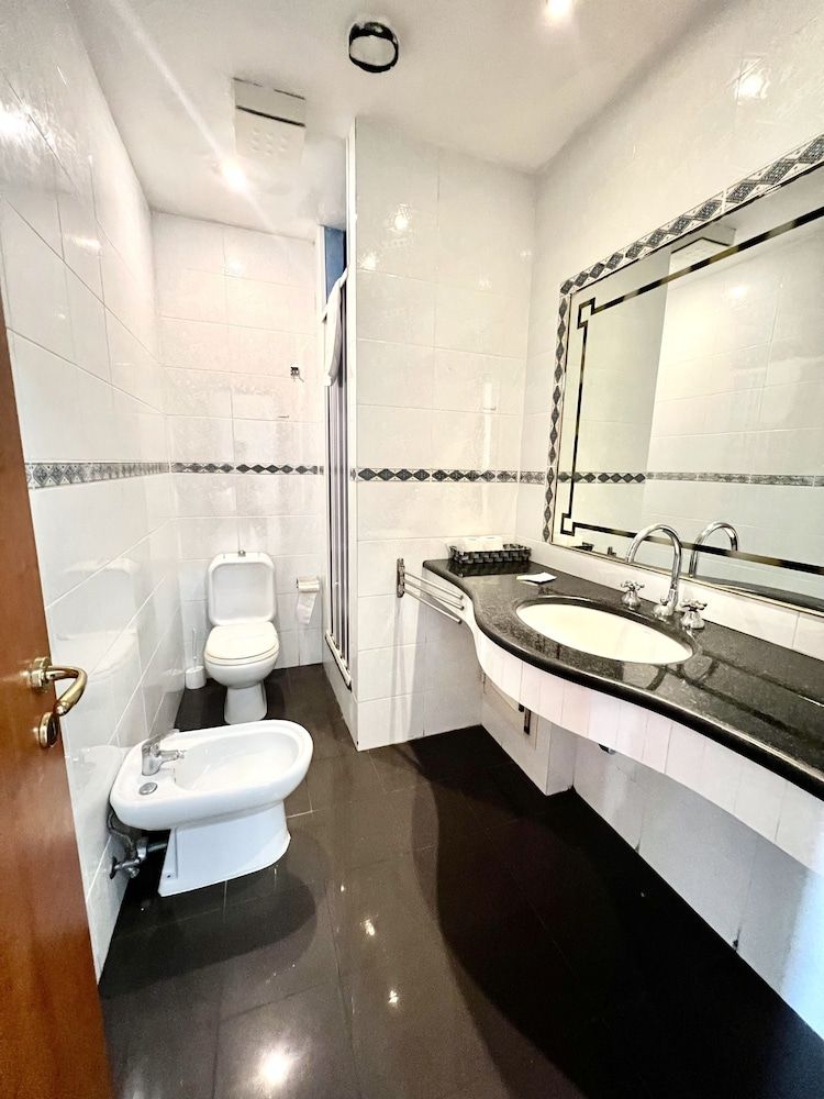 Hotel Como Quadruple Room 11