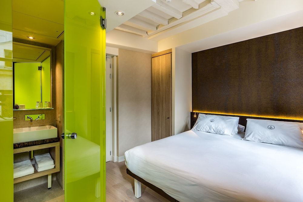 Hotel de Lille Executive Double Room 2