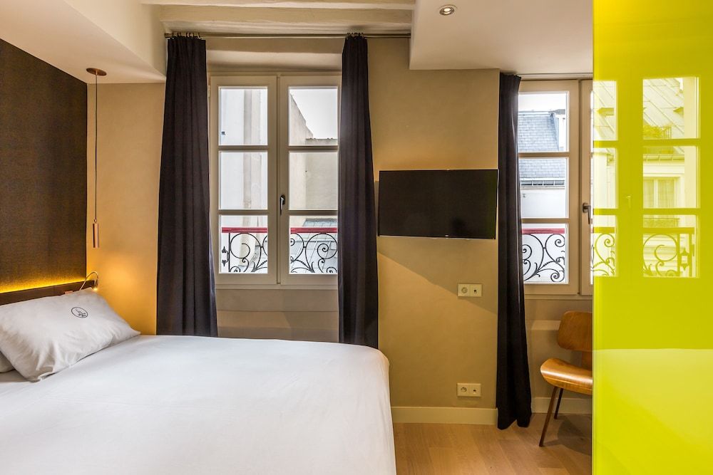 Hotel de Lille Executive Double Room 10