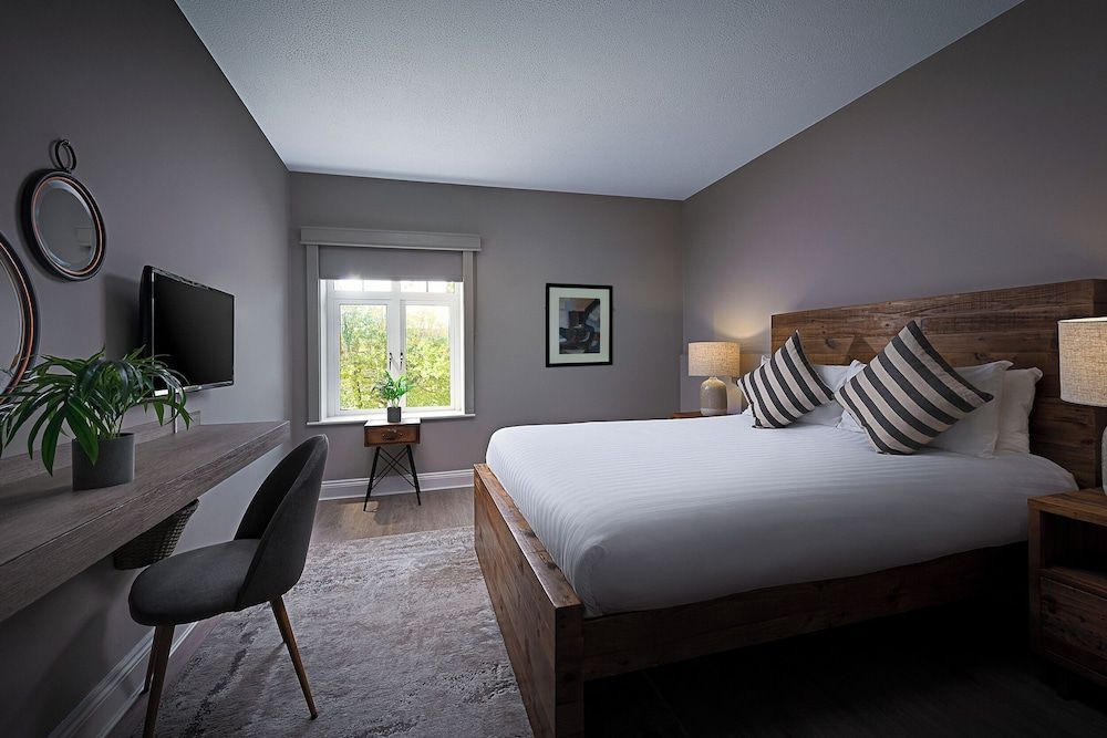 Kilmurry Lodge Hotel Classic Double Room 3