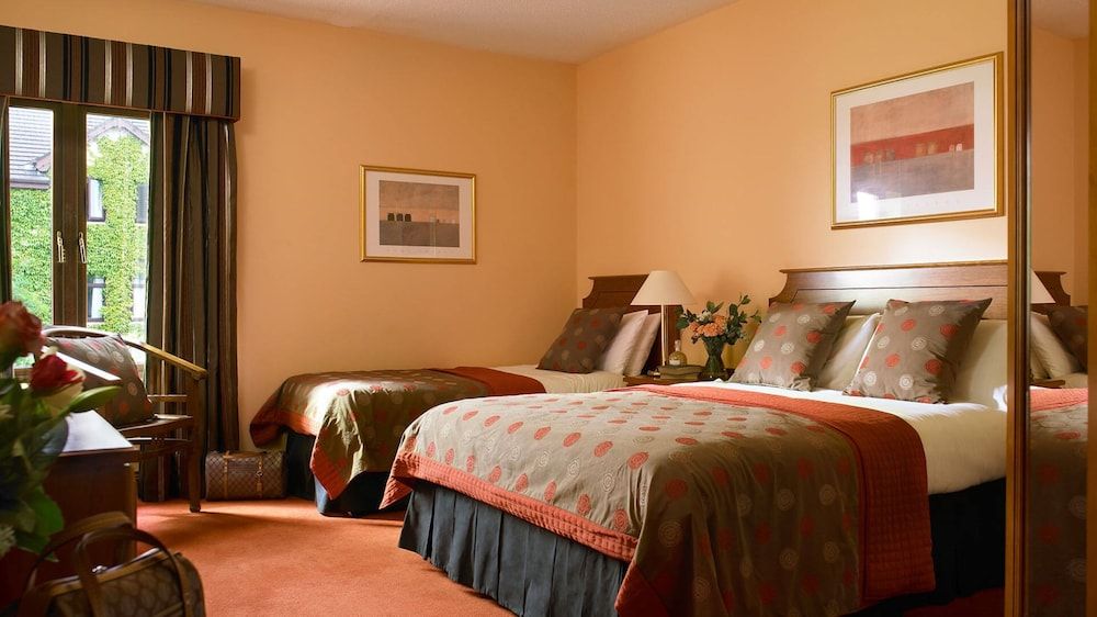 Kilmurry Lodge Hotel Classic Twin Room 2
