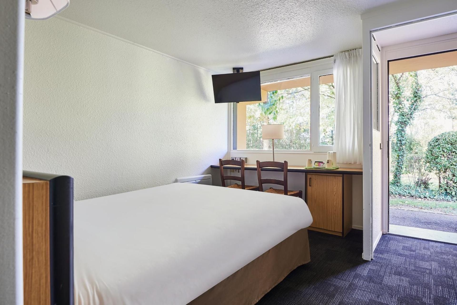 1 Double Bed