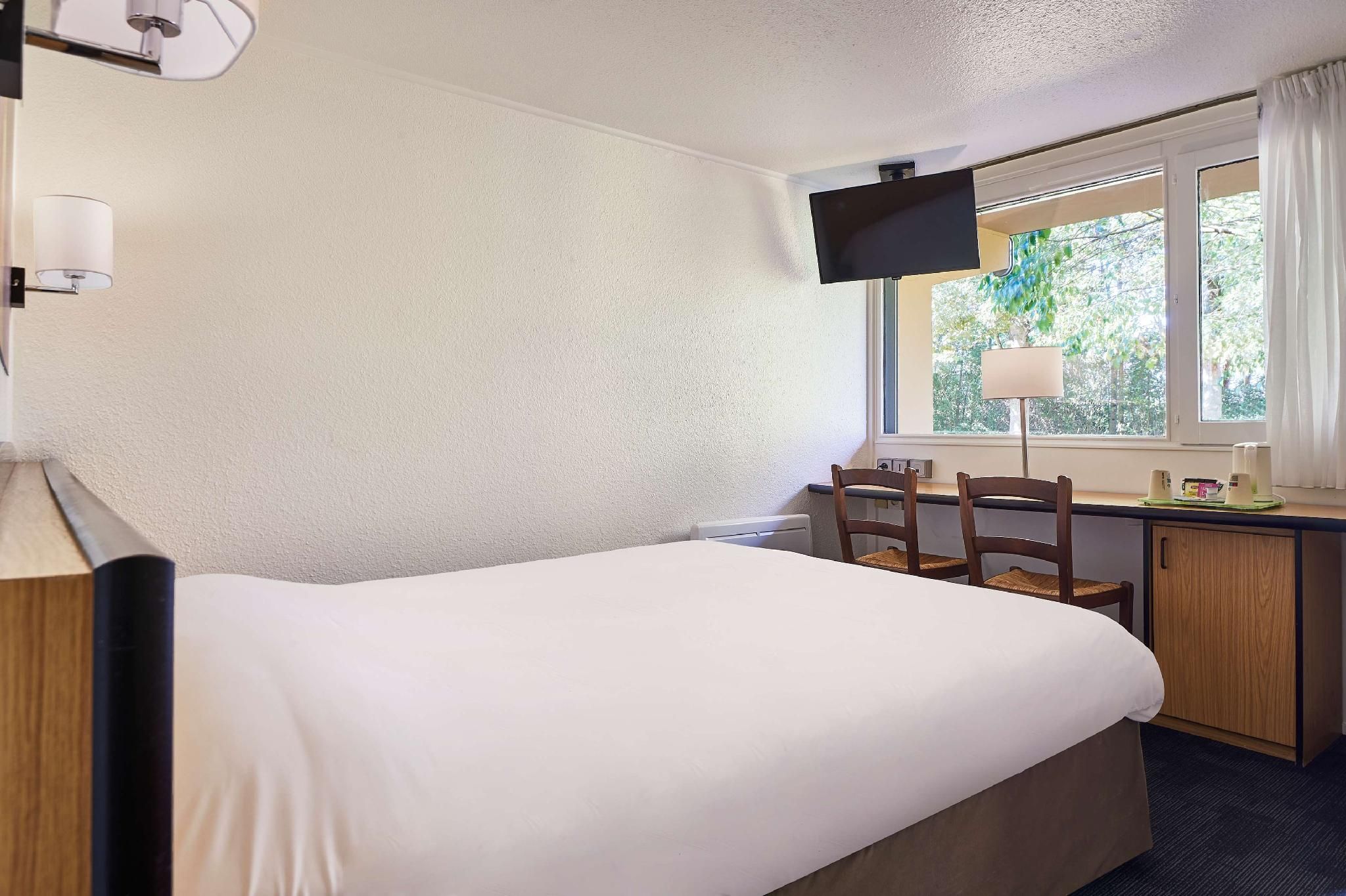 1 Double Bed