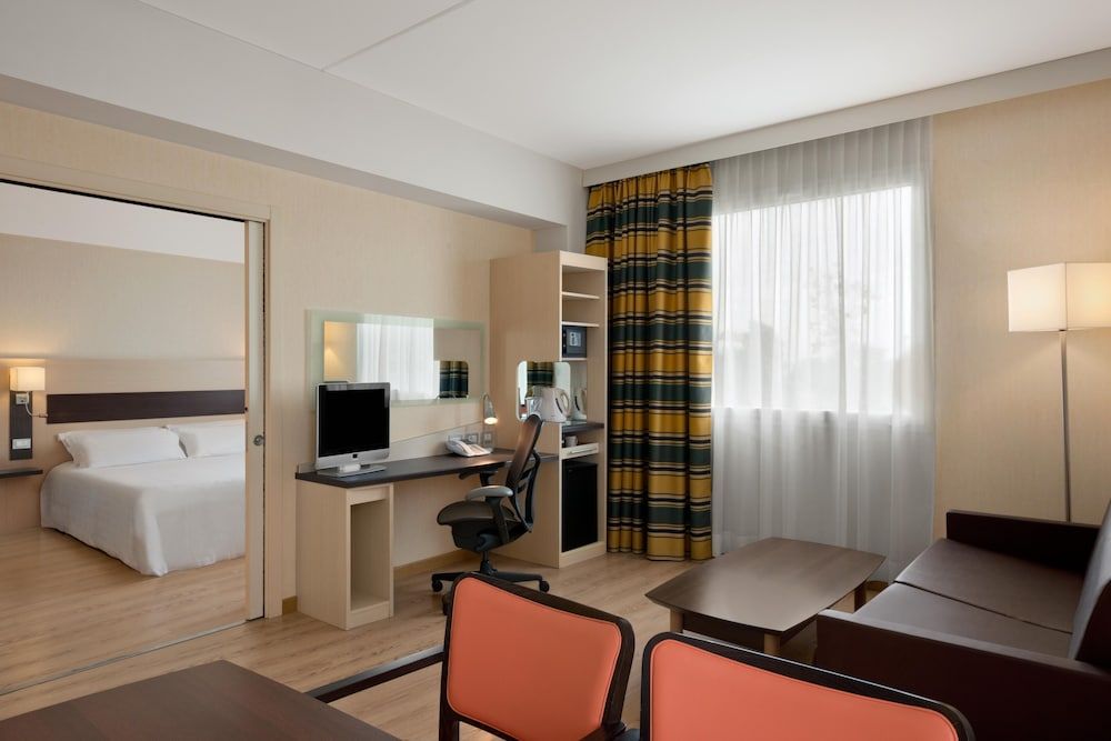 Family Room, 1 King Bed