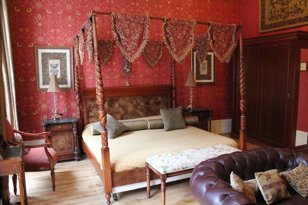 undefined Opulence Boutique Hotel 2