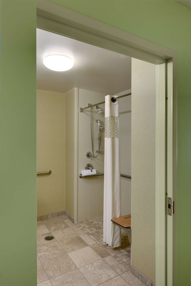Suite, 1 King Bed, Accessible, Non Smoking