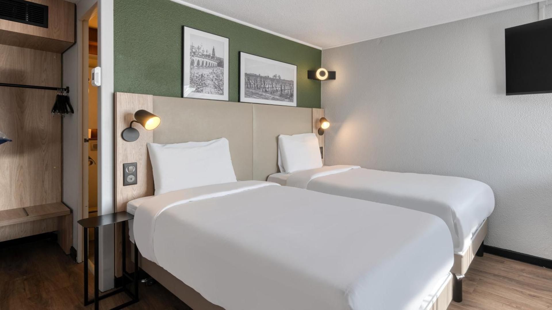 Standard Room - 2 Single Beds
