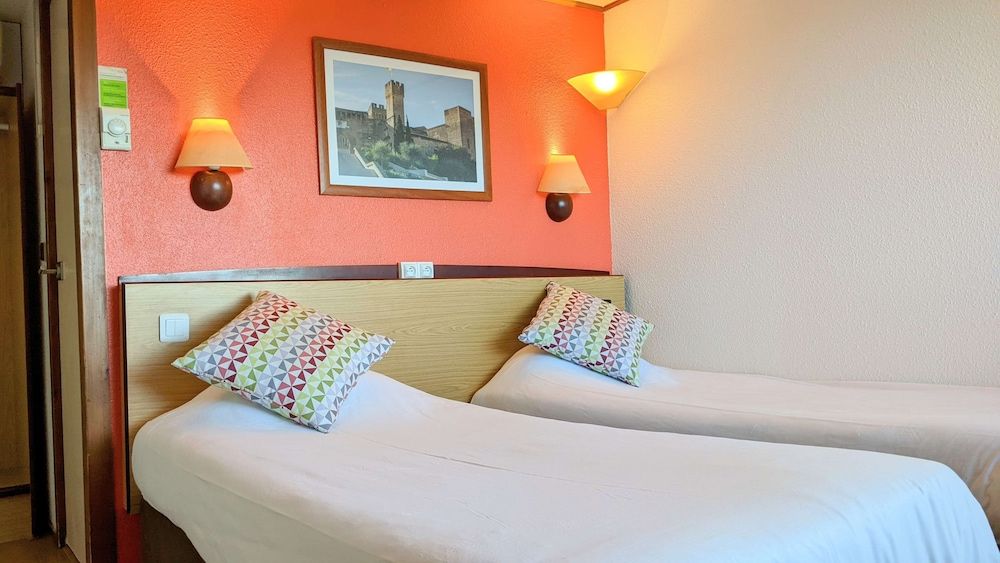 Campanile Salon De Provence Standard Room, 2 Twin Beds (1 Junior Bed up to 10 years) 3