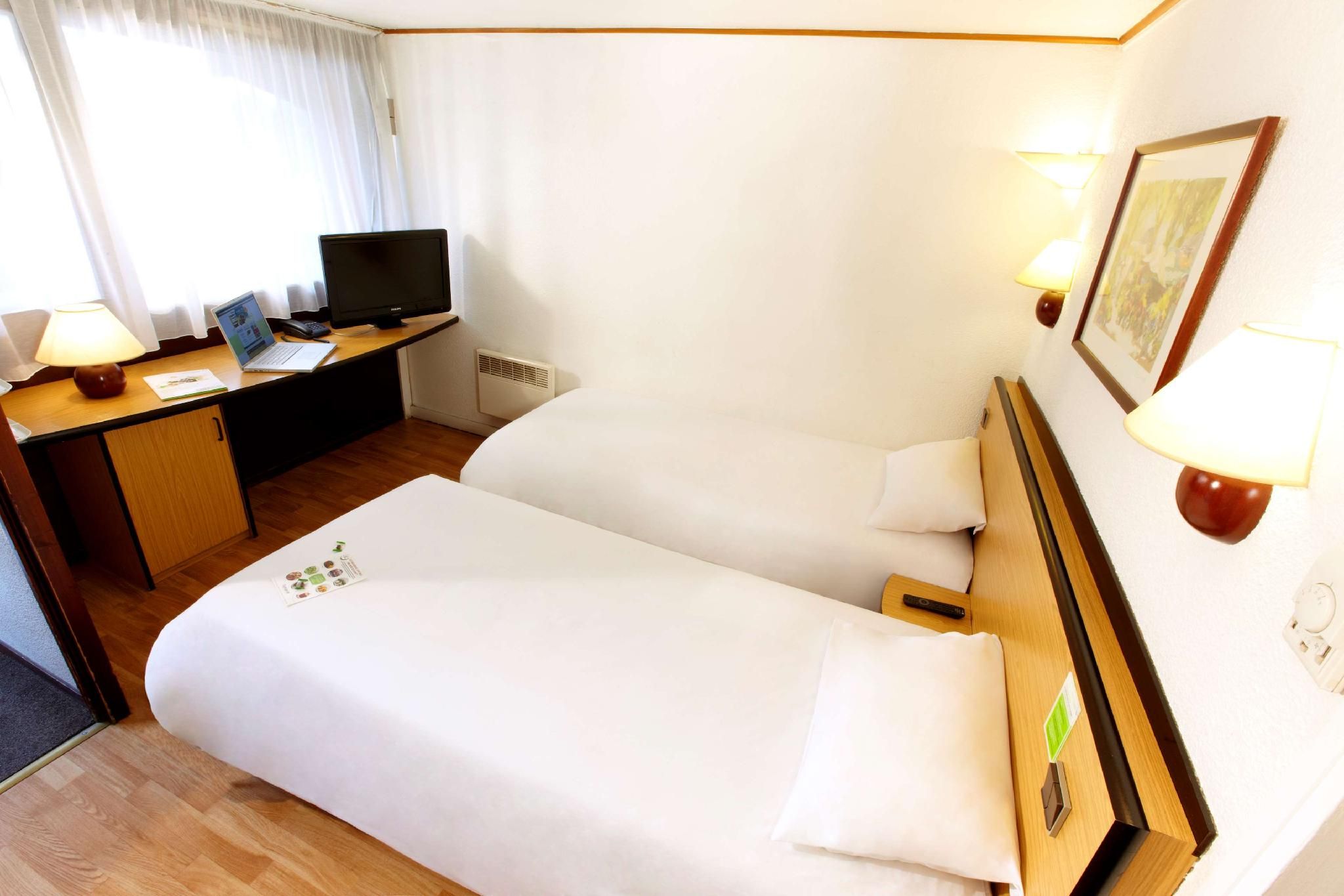 Campanile Bordeaux Ouest Le Bouscat Hotel Twin Room 2