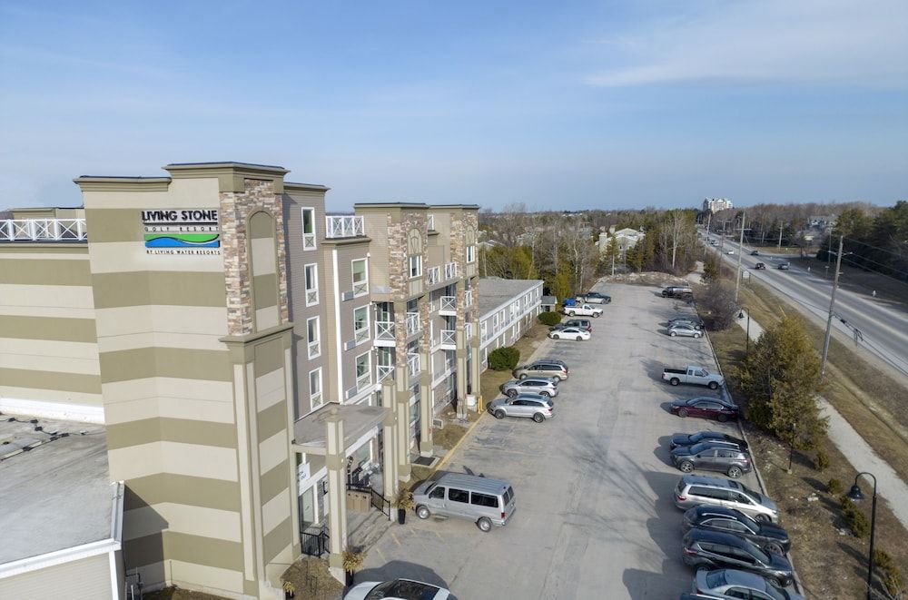 Living Stone Golf Resort Premium Room, Two Queen Beds (No Pets) 2