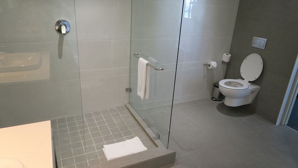 undefined Lagoon Beach Hotel & Spa 3