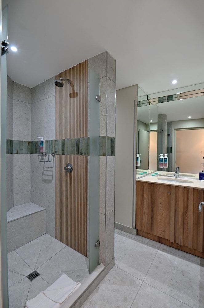 Lagoon Beach Hotel & Spa Partial Sea Facing King or Twin Room 7