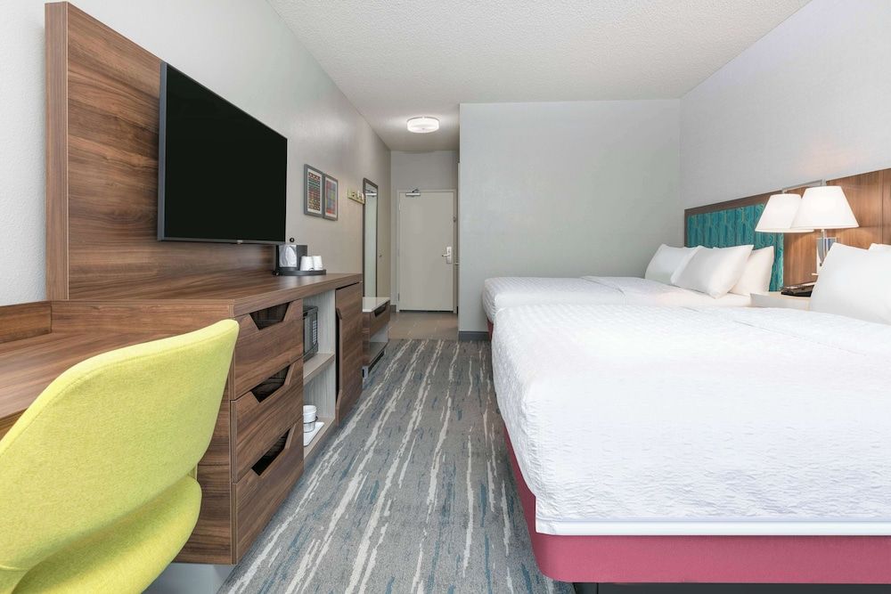 Room, 2 Queen Beds, Accessible, Non Smoking