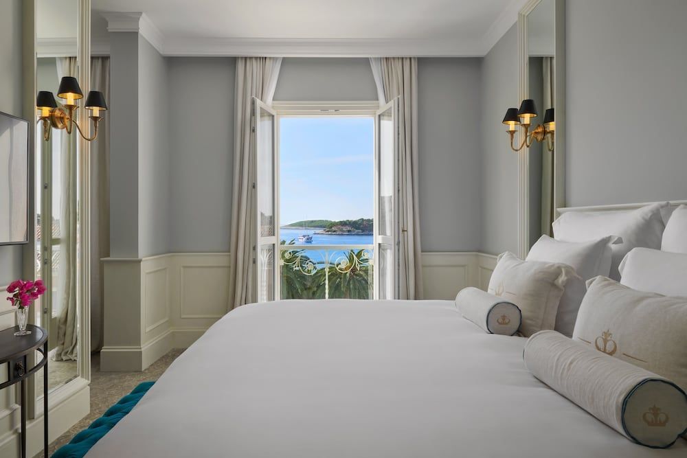 Deluxe Suite, Sea View