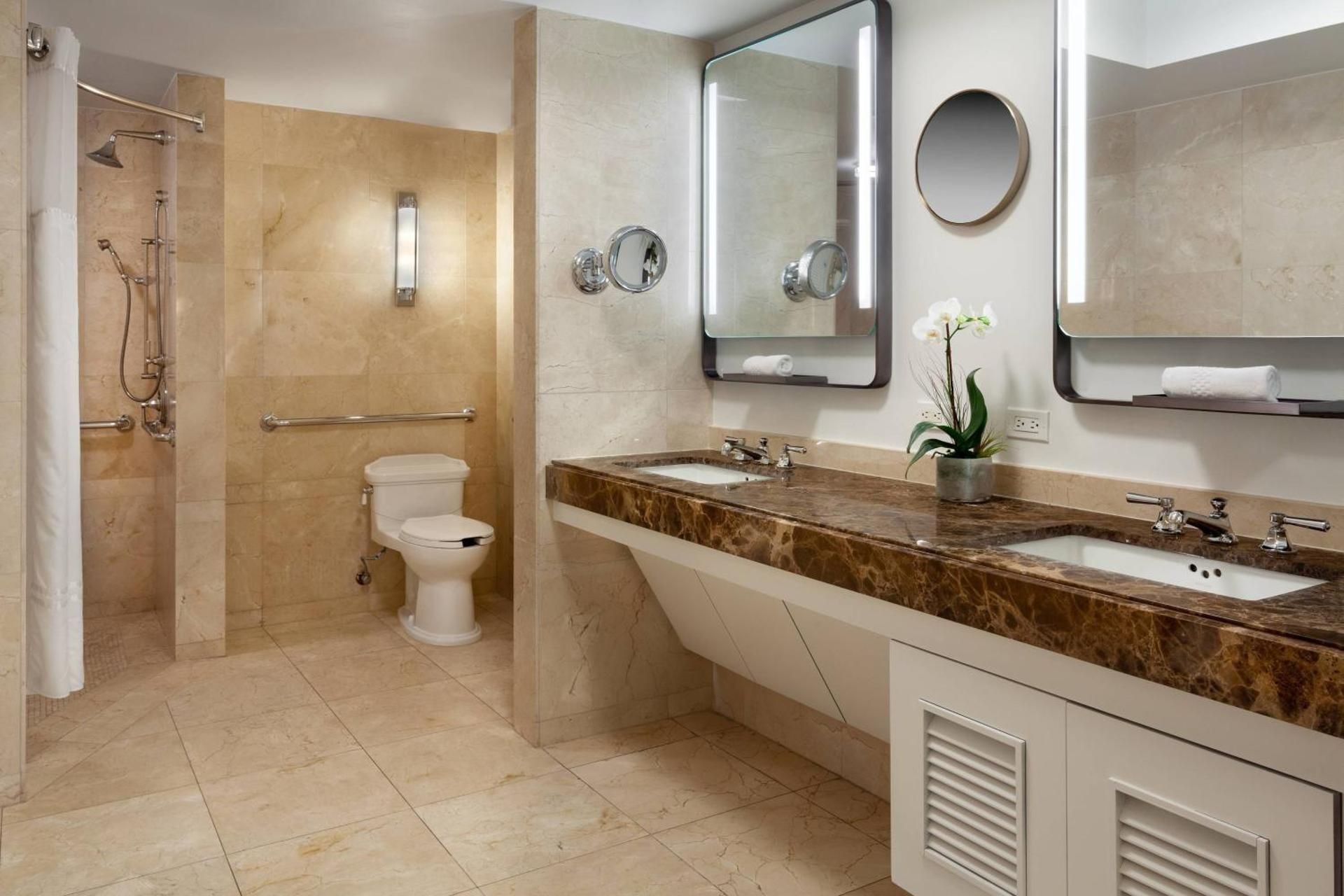 Intracoastal Junior Suite, 1 Bedroom Junior Suite, 1 King, Sofa Bed, Intracoastal View, Balcony