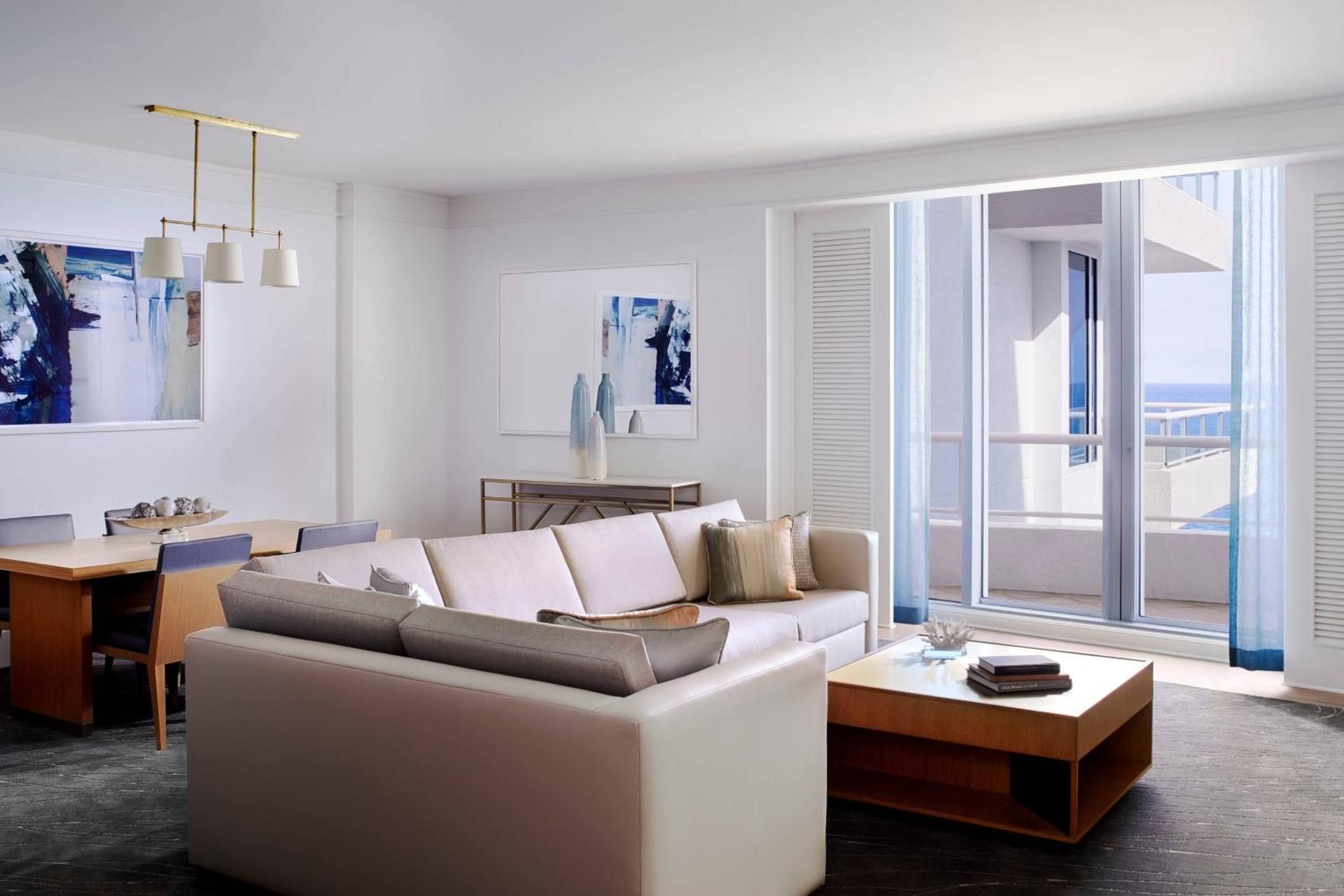 Oceanfront Suite, 1 Bedroom Residential Suite, 1 King, Sofa bed, Oceanfront, Balcony