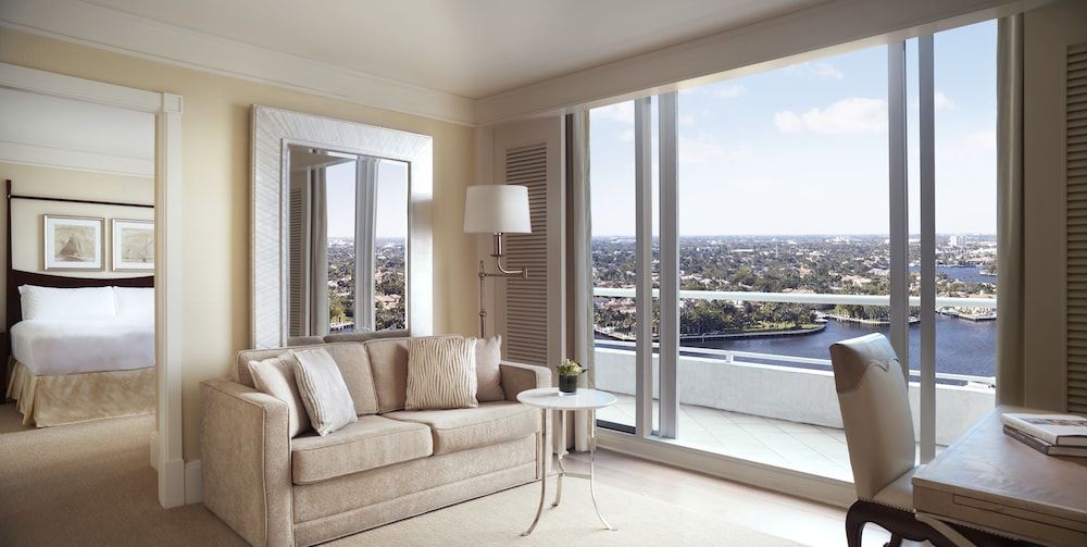 Suite, 1 Bedroom (Intracoastal)