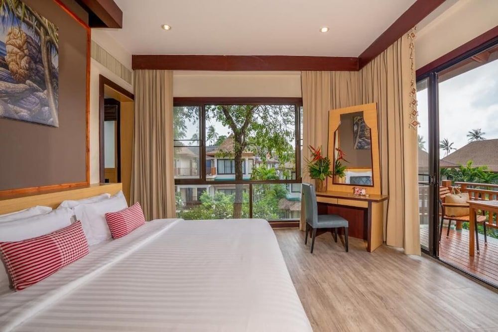 The Briza Beach Resort, Samui Deluxe Balcony