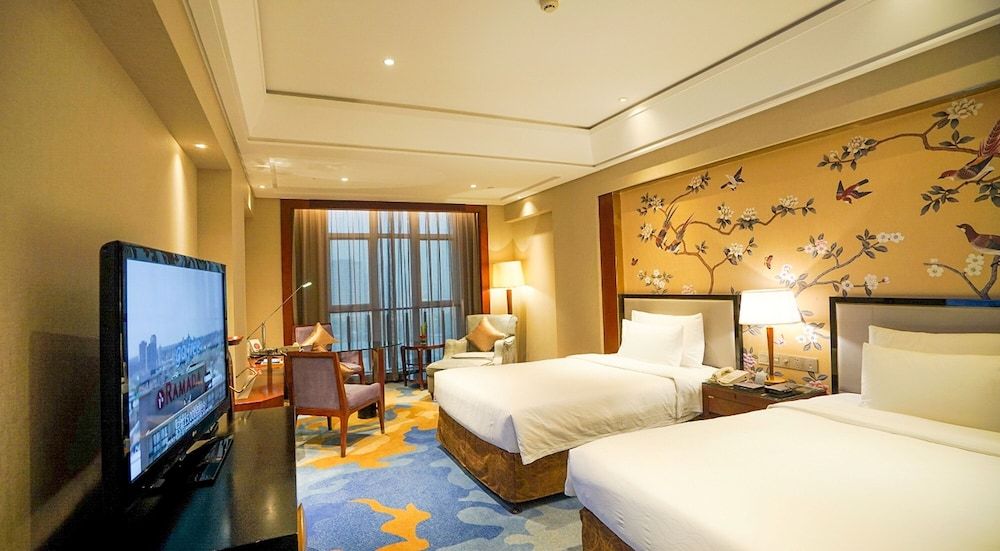 Wyndham Grand Plaza Royale Ningbo 