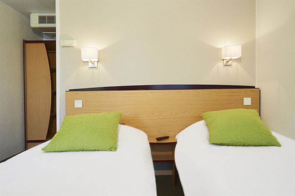 Campanile Lille Ouest - Lomme Standard Room, 2 Twin Beds 2