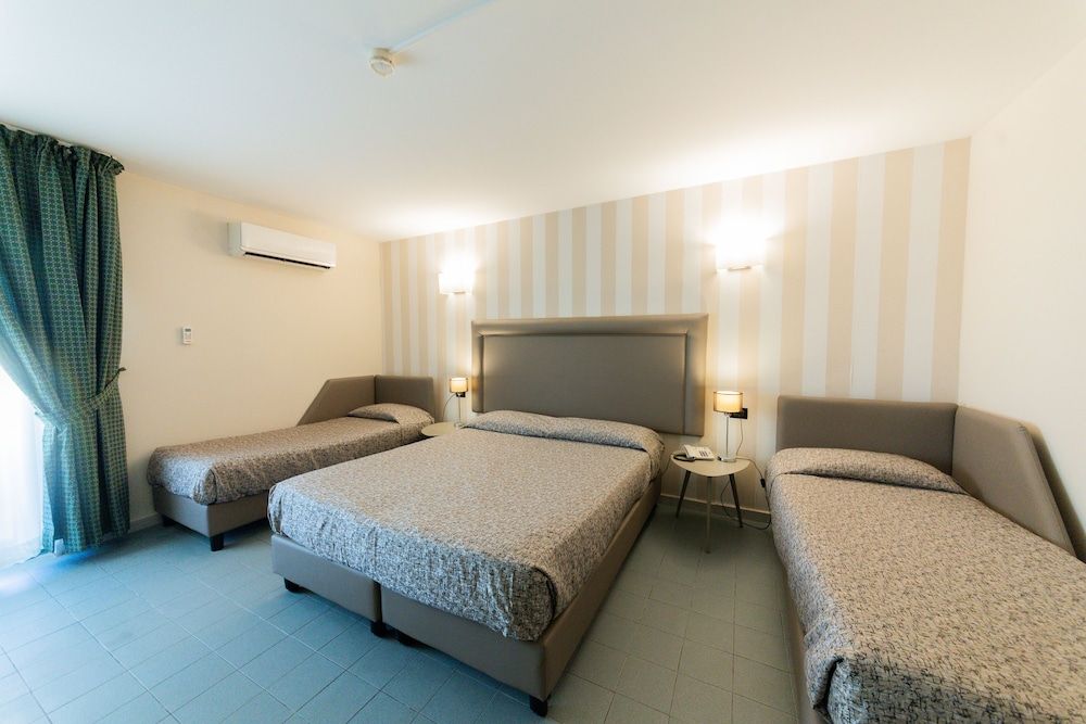 Albergo Athenaeum Family Room