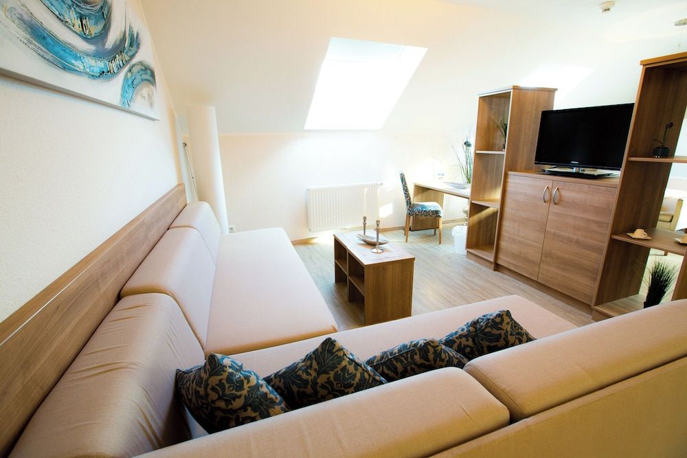 Hotel & Living Am Wartturm Comfort Apartment, Kitchen, Annex Building (Wormser Str. 11) 9