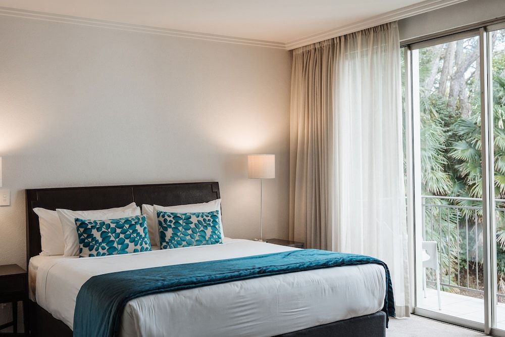 Trinity Wharf Tauranga Urban Balcony Premium