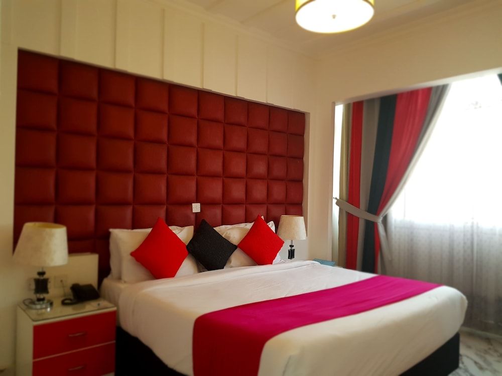 Kuwait Continental Hotel Standard Double Room, 1 King Bed