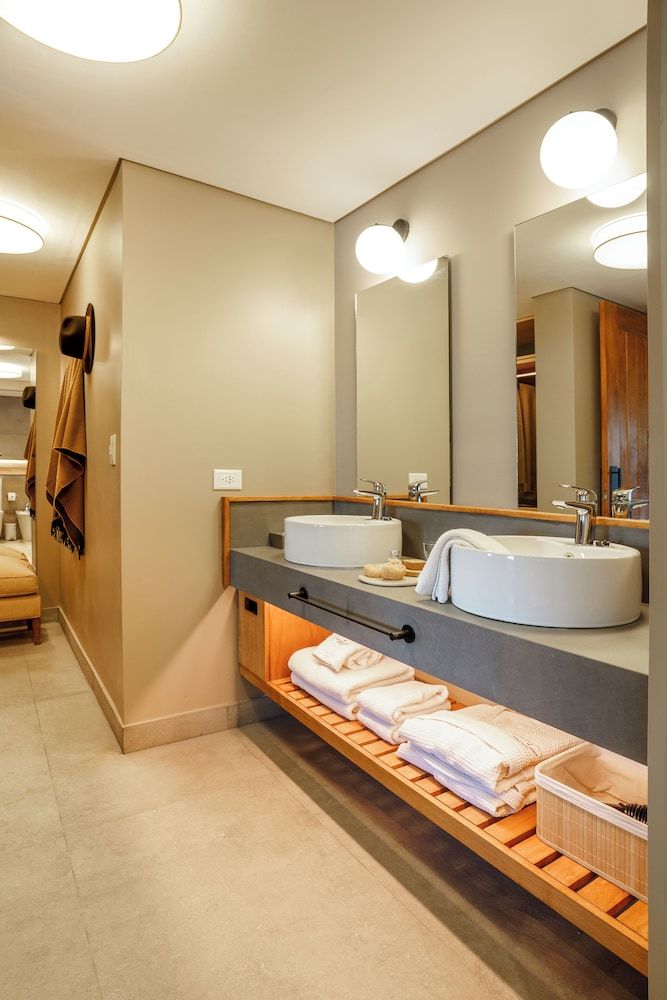 Los Cauquenes Resort + Spa + Experiences Patagonia Suite vista canal Beagle 8