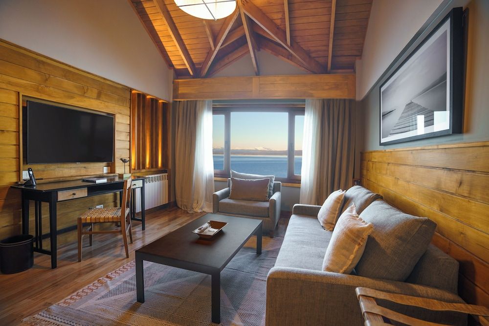 Los Cauquenes Resort + Spa + Experiences Patagonia Suite vista canal Beagle 10