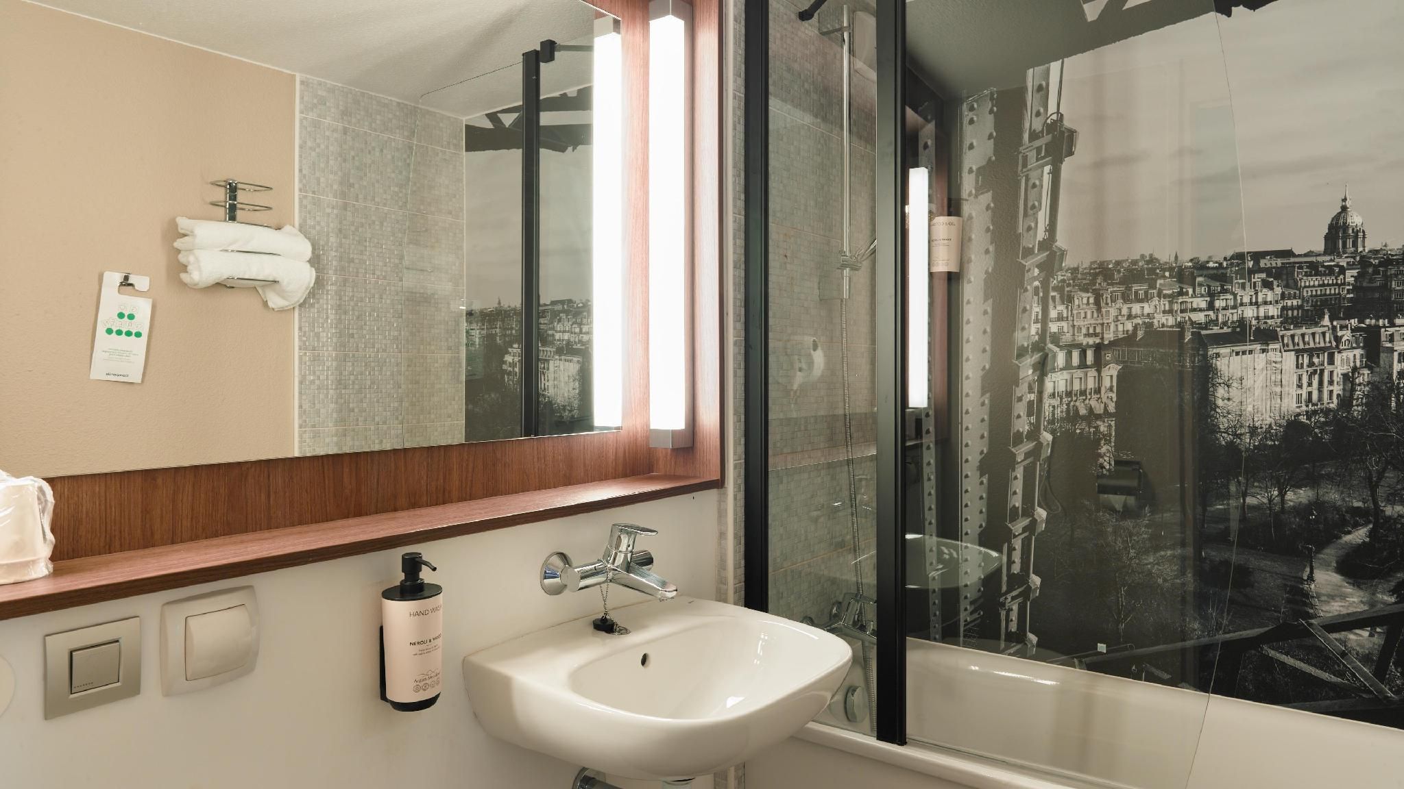 Standard Room - 1 Queen Bed 1 Bunk Bed