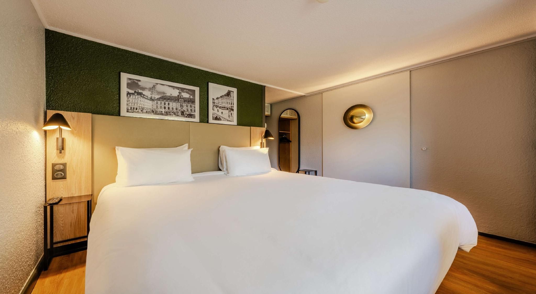 Superior Room -1 King Bed