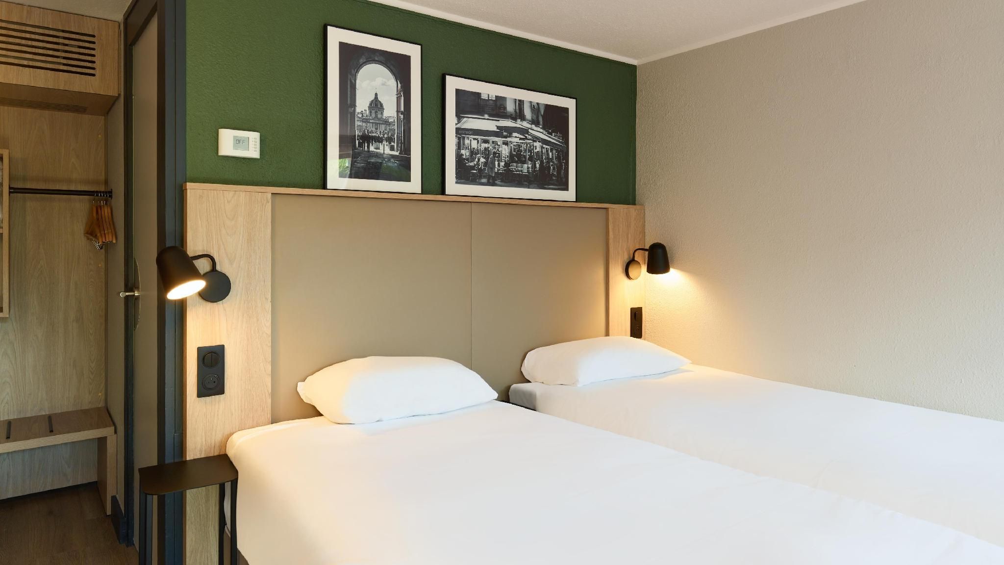 Standard Room - 2 Single Beds