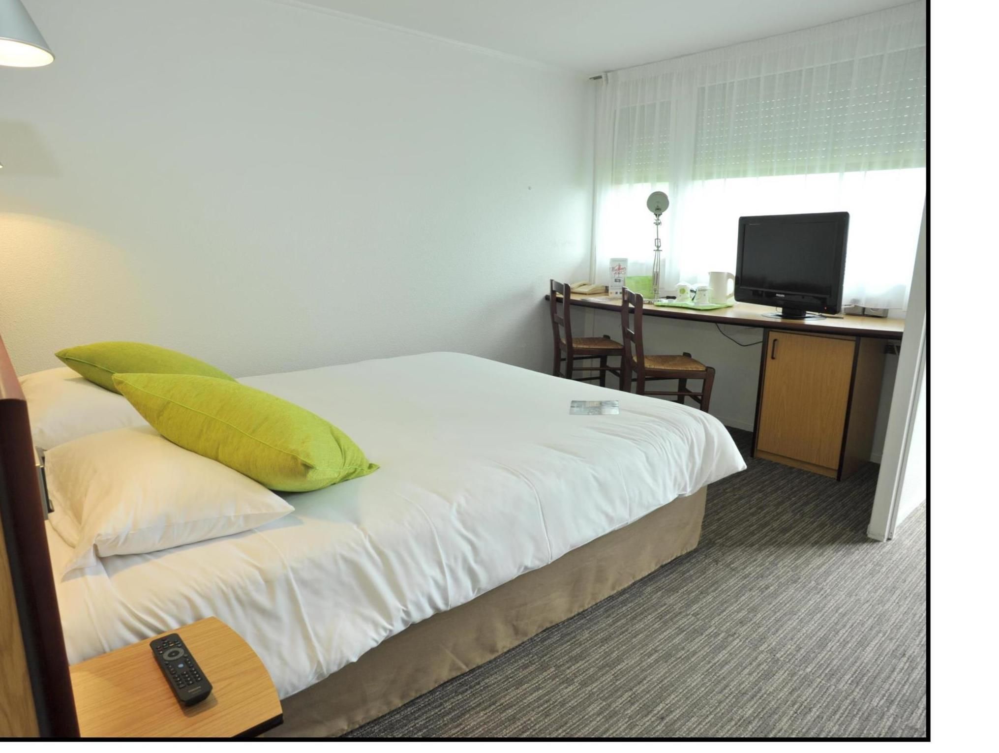 1 Double Bed