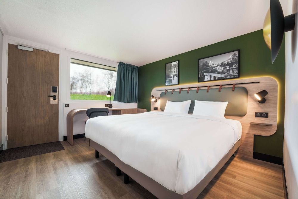 Campanile Besancon Ouest - Châteaufarine Standard Room, 1 Queen Bed 2