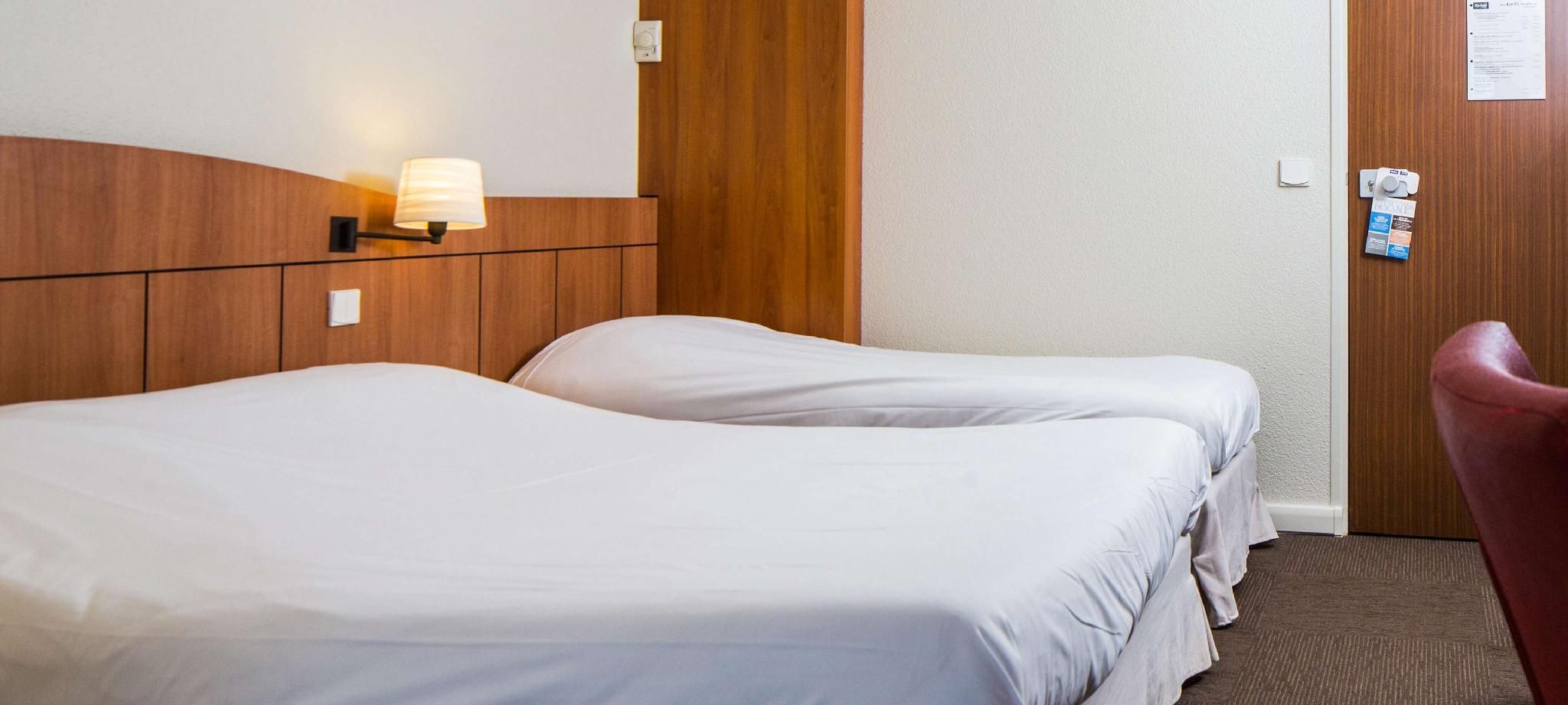 Kyriad Montargis - Amily Triple Room 2