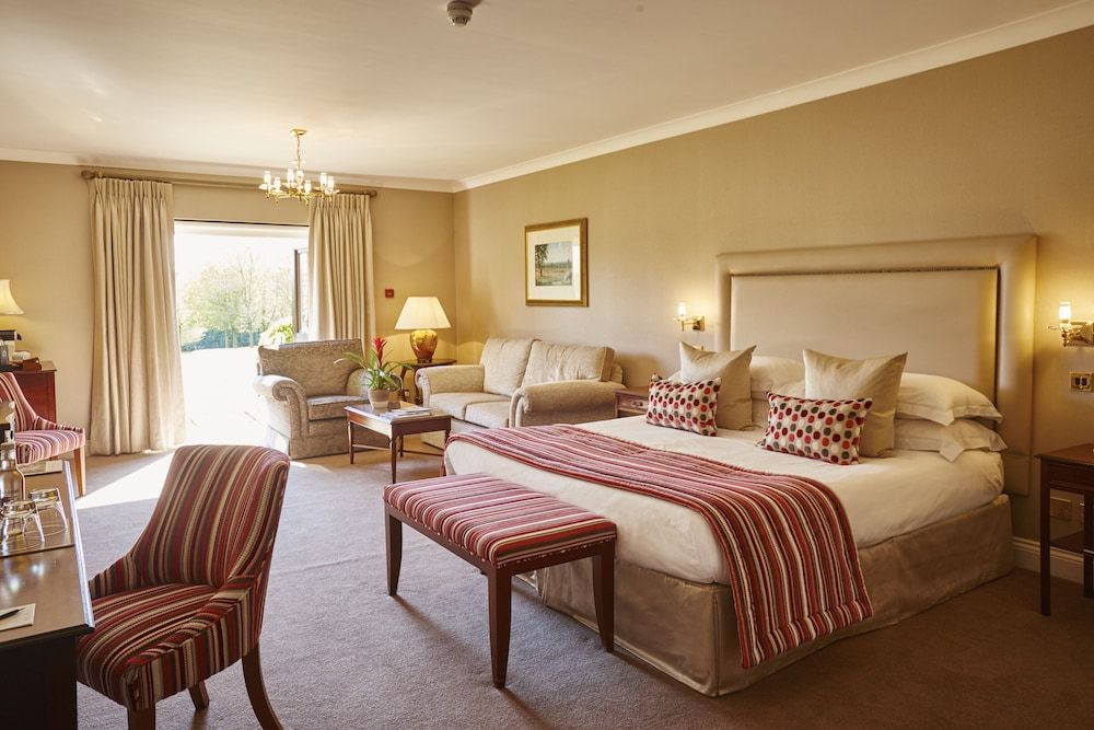 Ashdown Park Hotel & Country Club Junior Suite (Fairway) 2