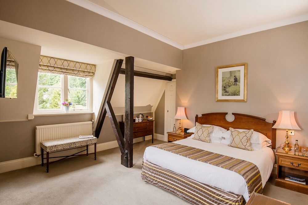 Ashdown Park Hotel & Country Club Classic Double or Twin Room 5