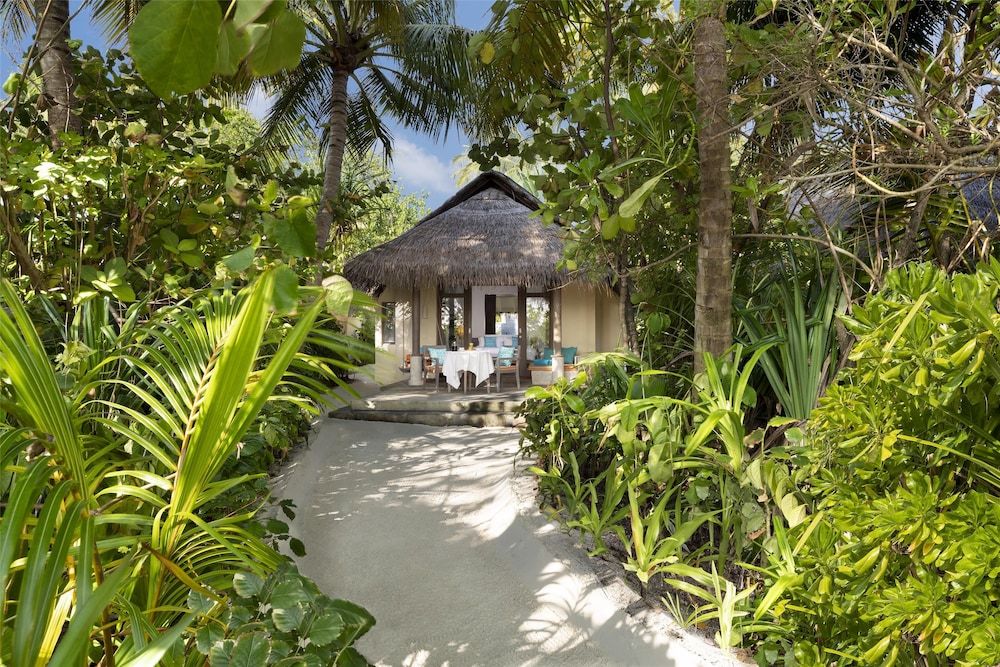 Anantara Dhigu Maldives Resort