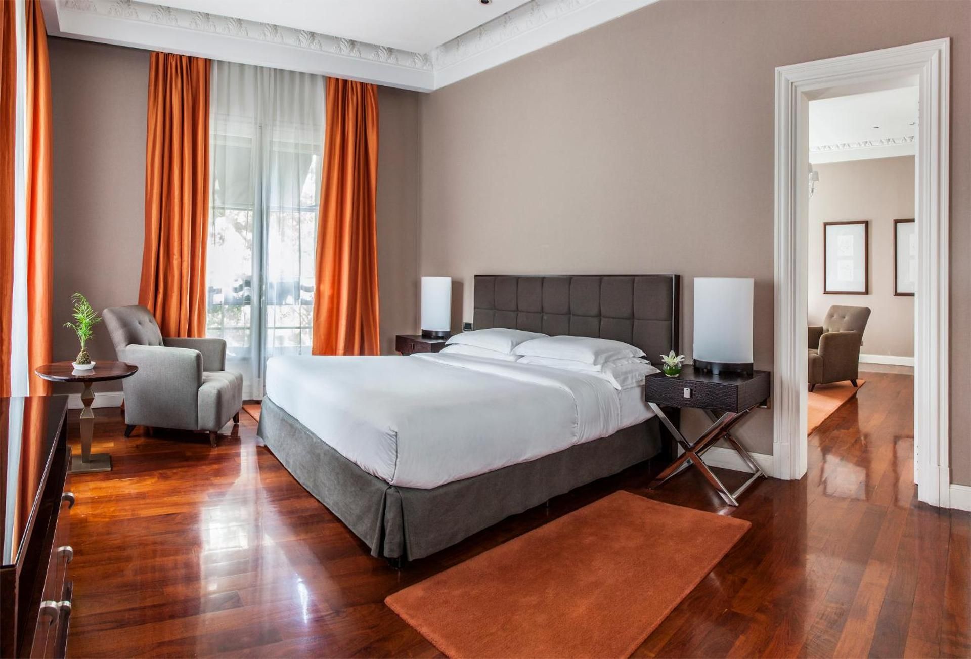 Executive Suite Palace