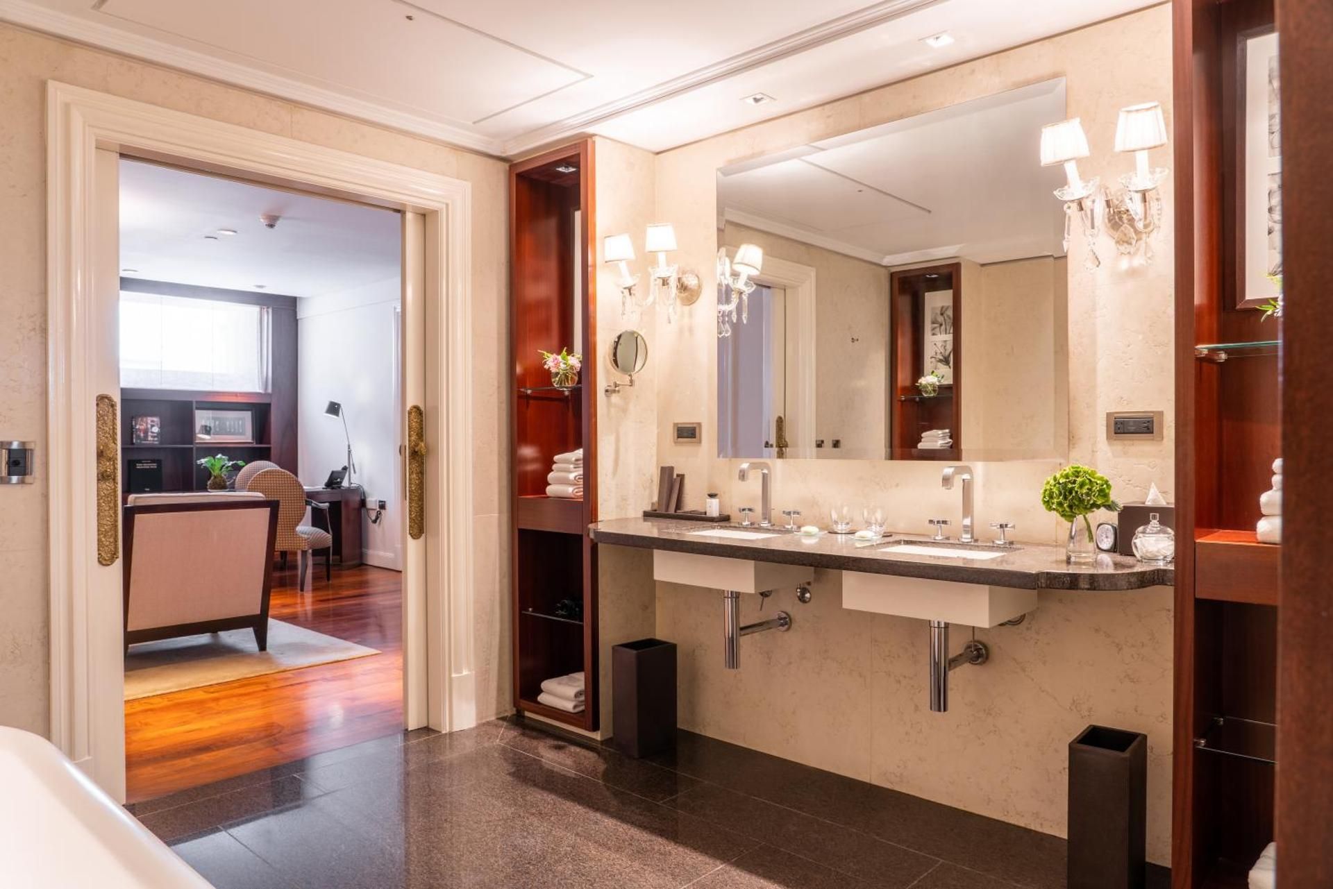 1 Bedroom Suite Palace