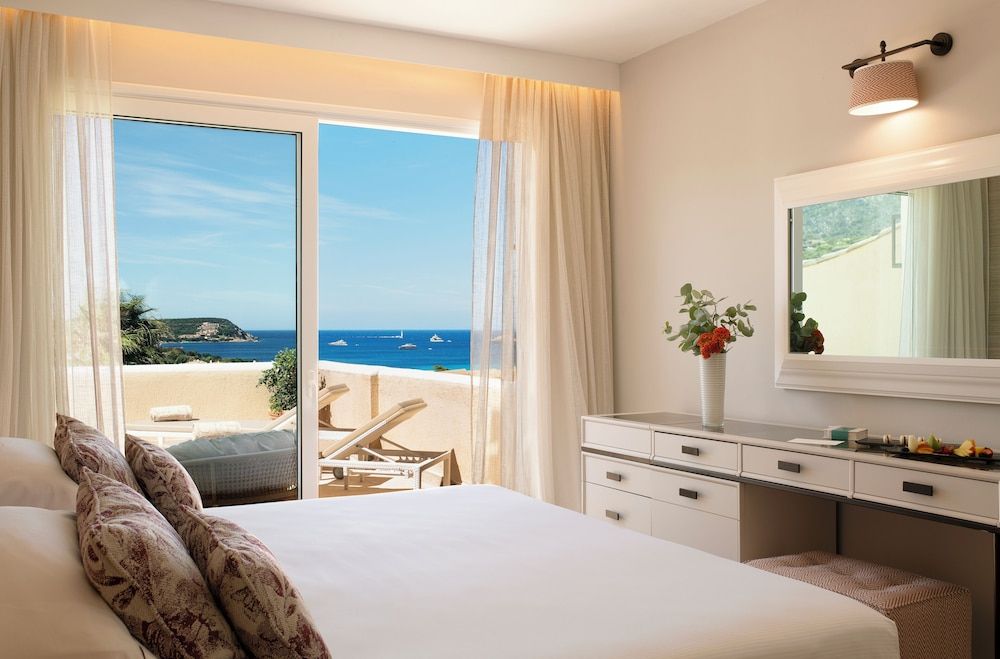 CPH - Pevero Hotel Luxury Suite, Terrace, Sea View 2