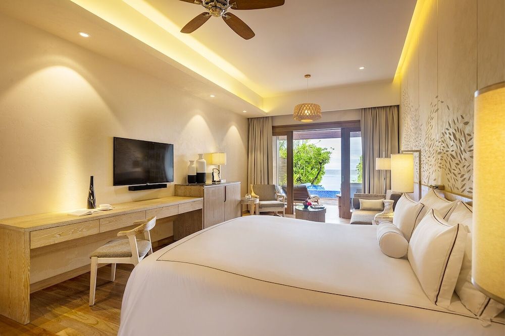 Beach Suite with Jacuzzi