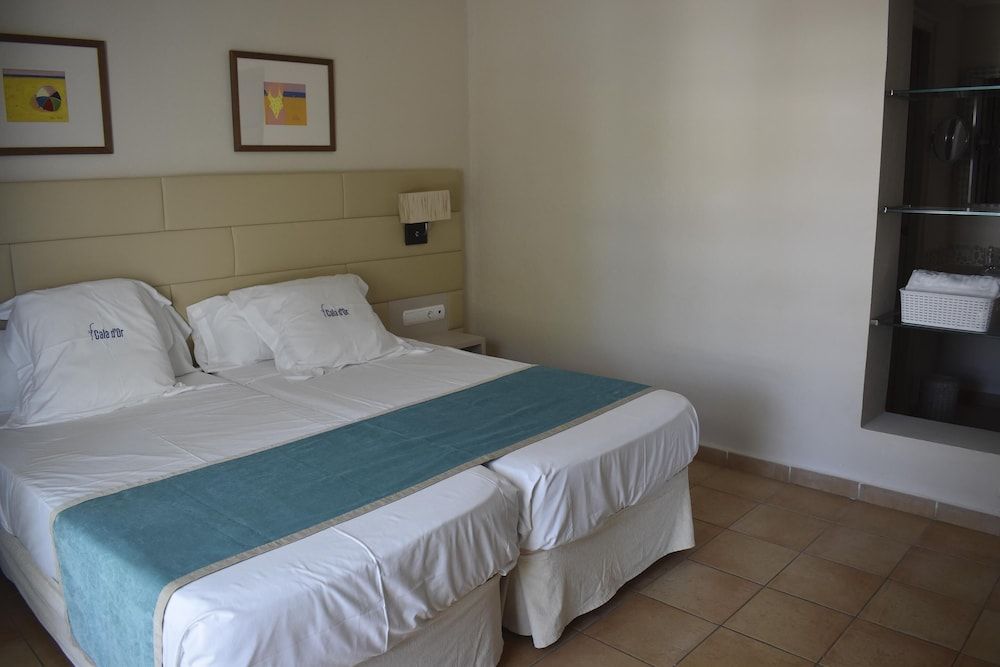 Double Room, Balcony