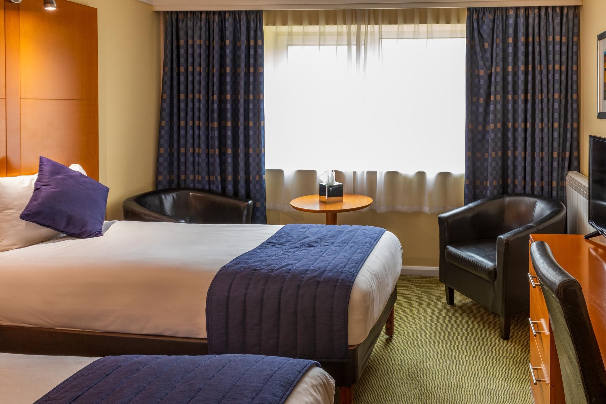 Britannia Hotel Leeds Bradford Airport Single Room 2