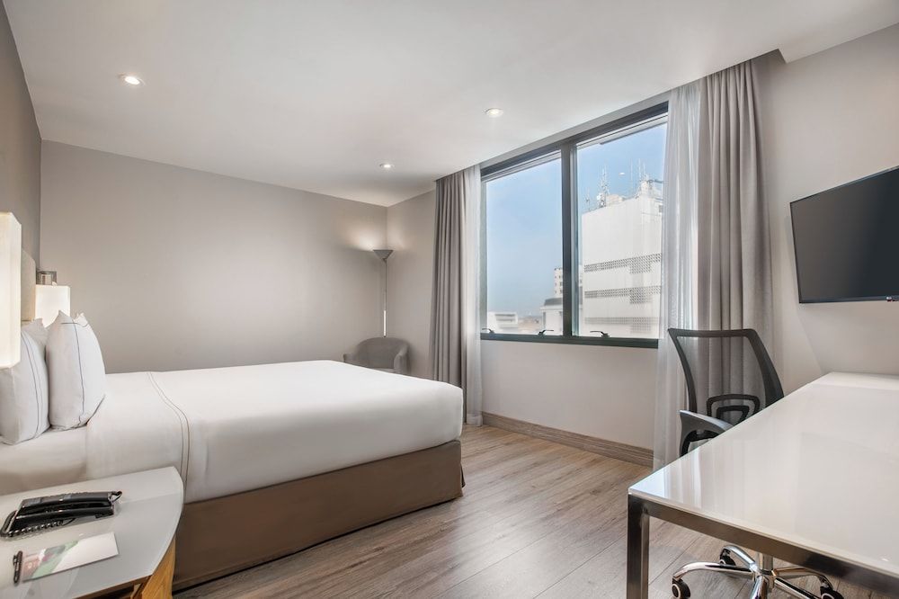 Premium Queen Room